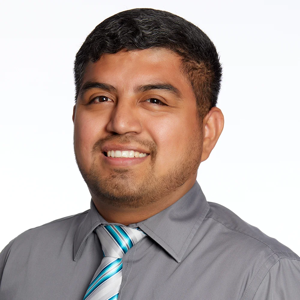 Jorge Alejandro, Office Administrator